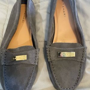 Tahari grey size 8.5